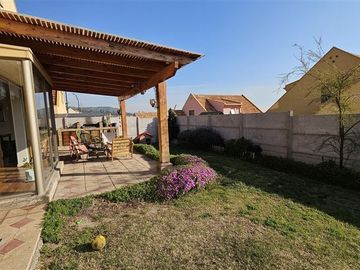 Casa en Venta en Portales de piedra
