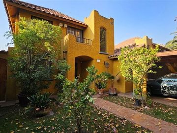 Casa en Venta en trece ote & El valle