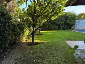 Casa en Venta en Jardin de la Foresta, Peñalolén