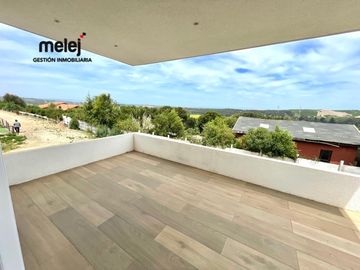 Vende 2 amplias casas en Condominio cerrado, Mantagua