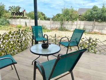 Vende 2 amplias casas en Condominio cerrado, Mantagua