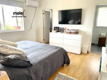 Vende 2 amplias casas en Condominio cerrado, Mantagua