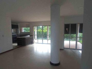 CASA  EN VENTA AVENIDA CENTENARIO ARMENIA