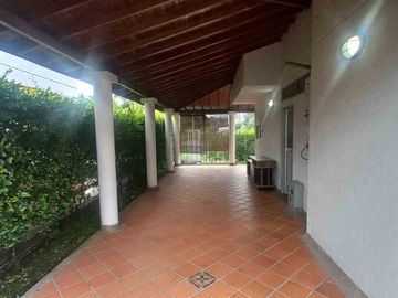 CASA  EN VENTA AVENIDA CENTENARIO ARMENIA
