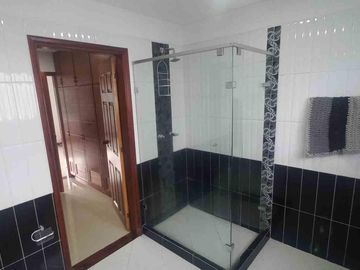 CASA  EN VENTA AVENIDA CENTENARIO ARMENIA