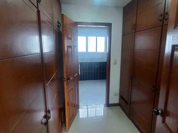 CASA  EN VENTA AVENIDA CENTENARIO ARMENIA