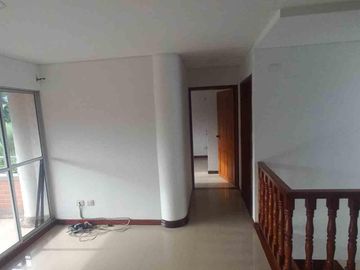 CASA  EN VENTA AVENIDA CENTENARIO ARMENIA