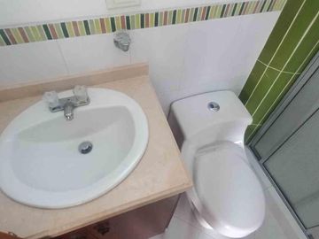 CASA  EN VENTA AVENIDA CENTENARIO ARMENIA