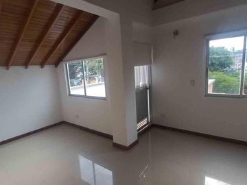 CASA  EN VENTA AVENIDA CENTENARIO ARMENIA