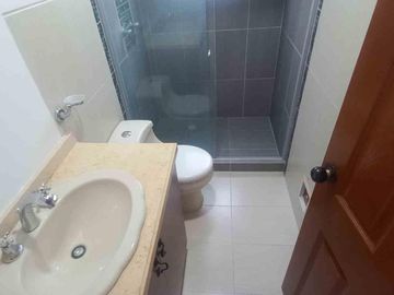 CASA  EN VENTA AVENIDA CENTENARIO ARMENIA