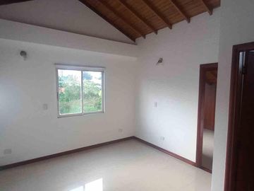 CASA  EN VENTA AVENIDA CENTENARIO ARMENIA
