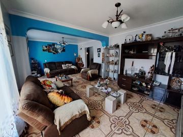 En venta casa grande pje seguro
