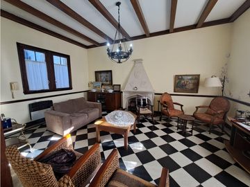 VENTA /  CHALET ANTIGÜO DE 7 AMBIENTES  - GJE Y PARQUE / MAR DEL PLATA