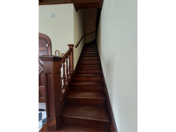VENTA /  CHALET ANTIGÜO DE 7 AMBIENTES  - GJE Y PARQUE / MAR DEL PLATA