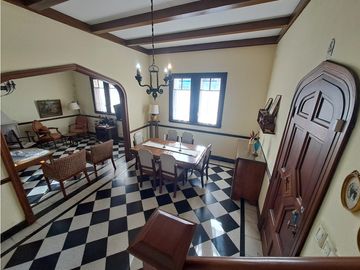 VENTA /  CHALET ANTIGÜO DE 7 AMBIENTES  - GJE Y PARQUE / MAR DEL PLATA