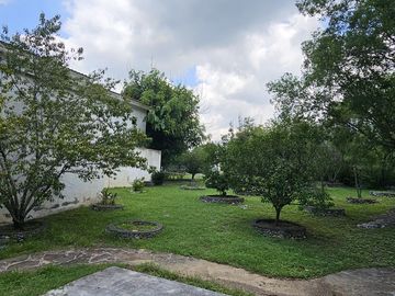 HERMOSA QUINTA EN LAS MARGARITAS SANTIAGO NUEVO LEON ENTRE EL CERCADO Y ALLENDE