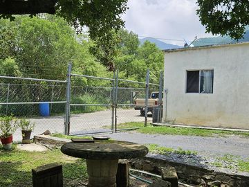 HERMOSA QUINTA EN LAS MARGARITAS SANTIAGO NUEVO LEON ENTRE EL CERCADO Y ALLENDE