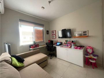 Venta Casa en Reserva de Versalles (JS)