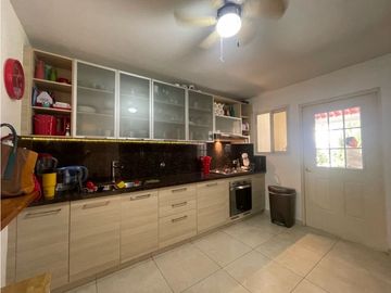 Venta Casa en Reserva de Versalles (JS)