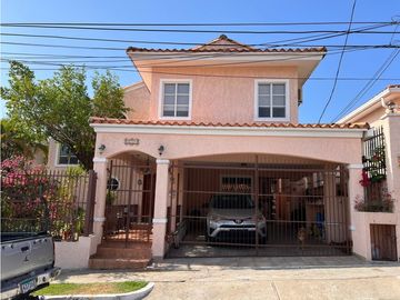 SEA CONFIABLE VENDE CASA EN FUENTE DEL FRESNO