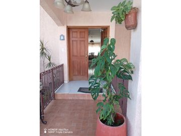 SEA CONFIABLE VENDE CASA EN FUENTE DEL FRESNO