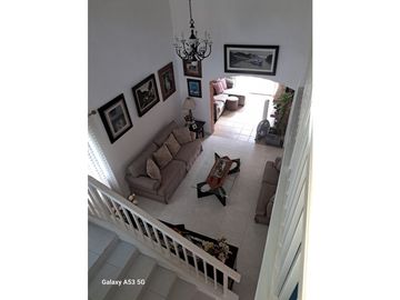 SEA CONFIABLE VENDE CASA EN FUENTE DEL FRESNO