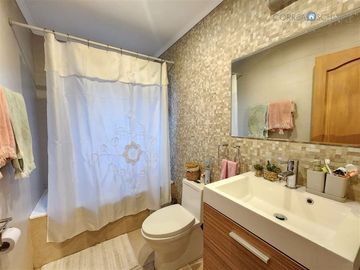 Casa en Venta en Casa con Piscina y Jardin Grande, Villa Maria Lucia, Machalí