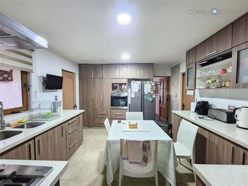 Casa en Venta en Casa con Piscina y Jardin Grande, Villa Maria Lucia, Machalí