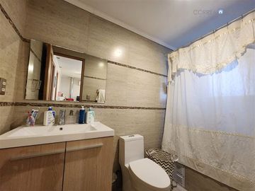 Casa en Venta en Casa con Piscina y Jardin Grande, Villa Maria Lucia, Machalí