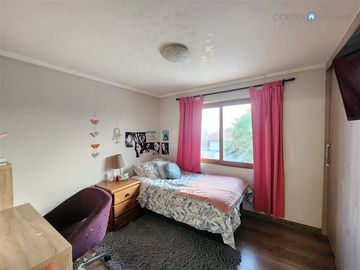 Casa en Venta en Casa con Piscina y Jardin Grande, Villa Maria Lucia, Machalí