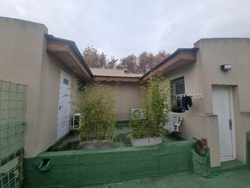 Casa en venta en Lanus Oeste