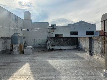 Departamento Tipo Casa en venta en Lanus Oeste