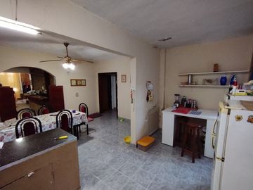 Casa en venta en Castelar Sur
