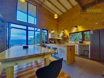Casa en Venta en Quemchi, sector Puerto Oscuro, Chiloé