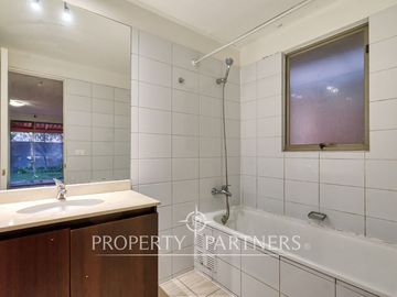 Hermosa casa en venta, en condominio Quebrada de Macul, Peñalolén