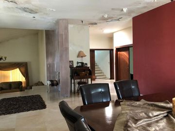 RESIDENCIA EN VENTA EN COLINAS DEL VERGEL, ALLENDE, NUEVO LEÓN