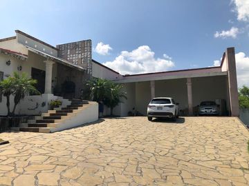 RESIDENCIA EN VENTA EN COLINAS DEL VERGEL, ALLENDE, NUEVO LEÓN