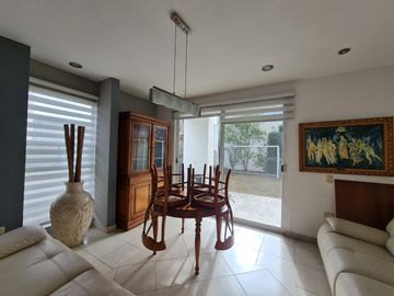 Venta de Casa en Bosques de Morillotla de 343m2 de terreno!