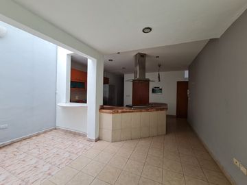 Venta de Casa en Bosques de Morillotla de 343m2 de terreno!