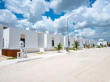 Casa en venta en privada con amenidades en Chelem, Progreso