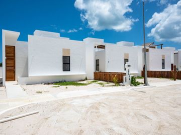 Casa en venta en privada con amenidades en Chelem, Progreso