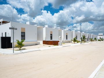Casa en venta en privada con amenidades en Chelem, Progreso