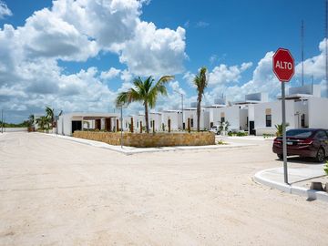Casa en venta en privada con amenidades en Chelem, Progreso