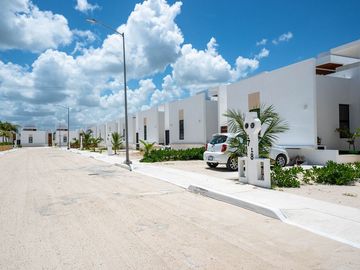 Casa en venta en privada con amenidades en Chelem, Progreso