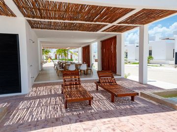 Casa en venta en privada con amenidades en Chelem, Progreso