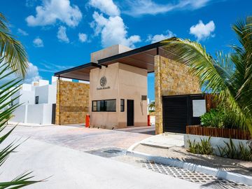 Casa en venta en privada con amenidades en Chelem, Progreso