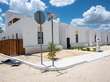 Casa en venta en privada con amenidades en Chelem, Progreso