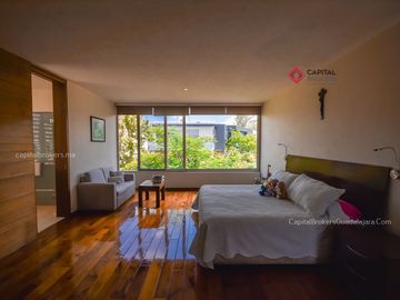 Casa de Lujo en Venta en Bosque de Los Lagos Zona Andares