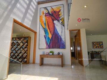 Casa de Lujo en Venta en Bosque de Los Lagos Zona Andares