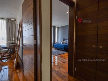 Casa de Lujo en Venta en Bosque de Los Lagos Zona Andares